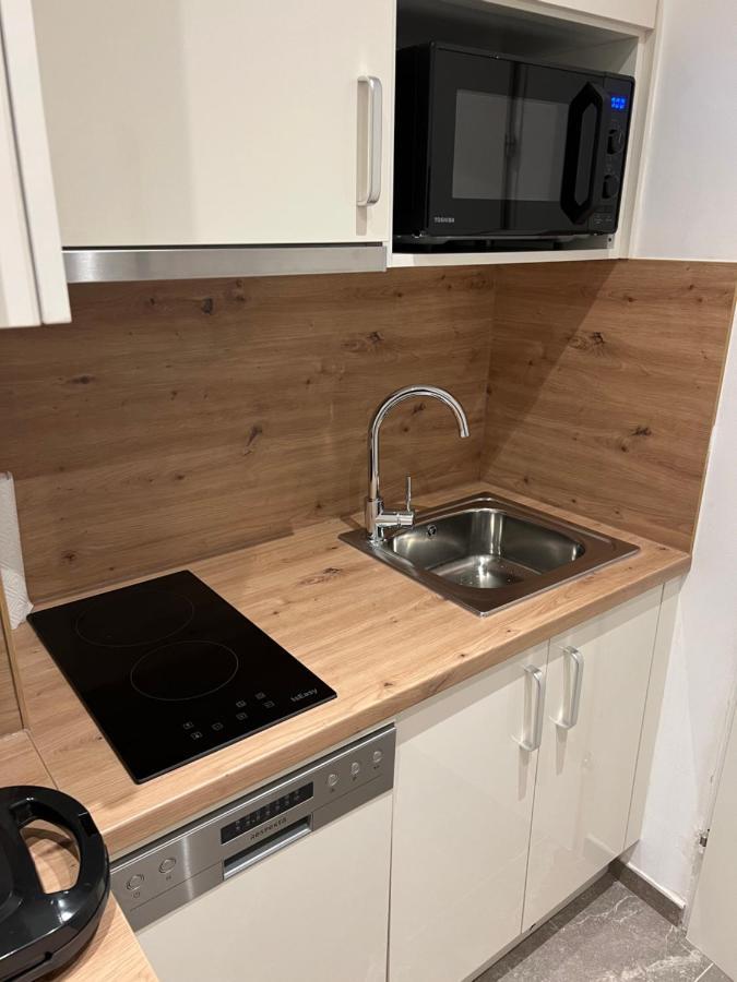 Apartment Near Metro & Netflix Vídeň Exteriér fotografie