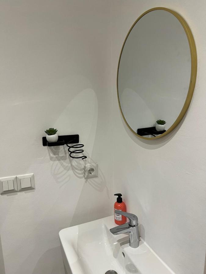 Apartment Near Metro & Netflix Vídeň Exteriér fotografie